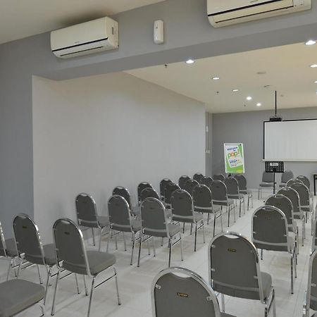 Pop! Hotel Bsd City Tangerang Serpong Esterno foto