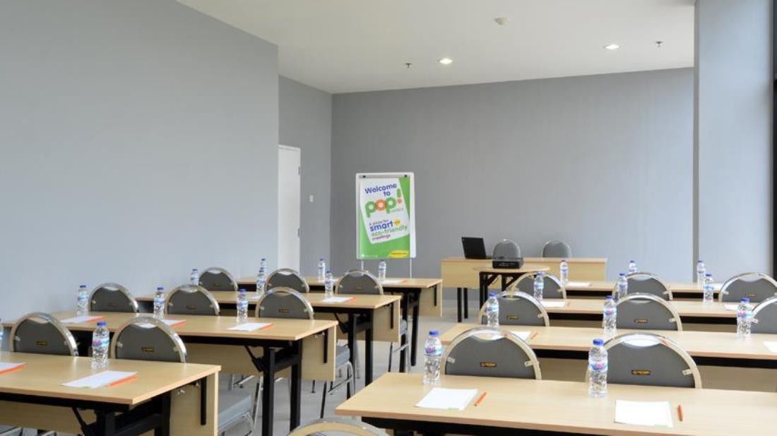 Pop! Hotel Bsd City Tangerang Serpong Esterno foto