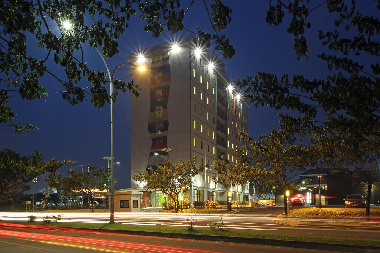 Pop! Hotel Bsd City Tangerang Serpong Esterno foto