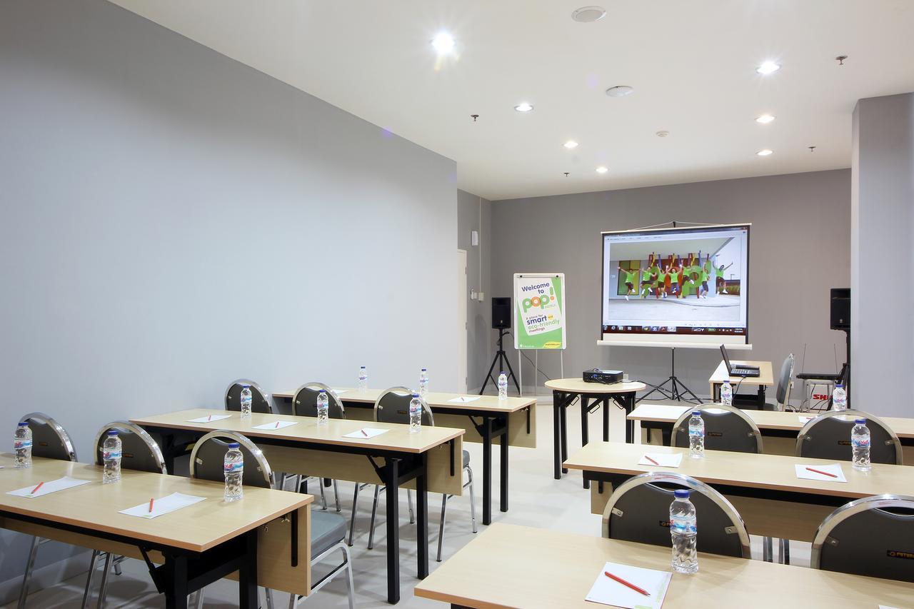 Pop! Hotel Bsd City Tangerang Serpong Esterno foto
