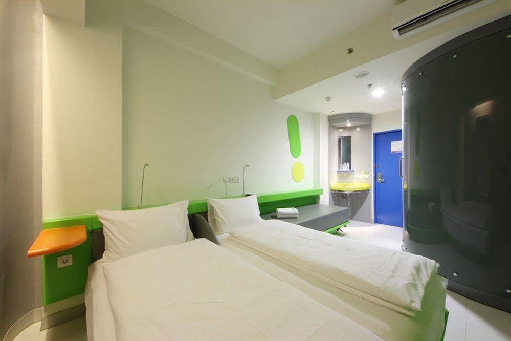 Pop! Hotel Bsd City Tangerang Serpong Esterno foto