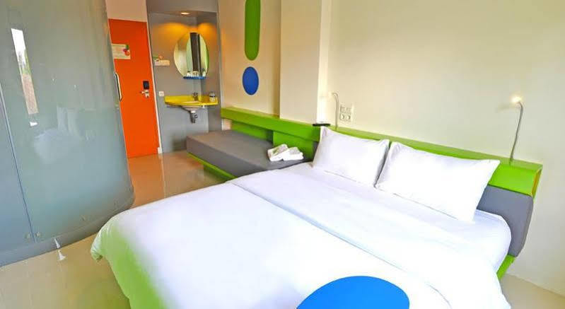 Pop! Hotel Bsd City Tangerang Serpong Esterno foto